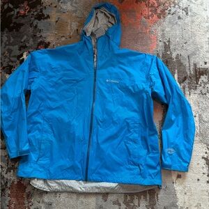 Blue Columbia evaporation rain coat
